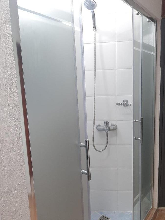 Vrenjo Guesthouse Gjirokastër Eksteriør bilde