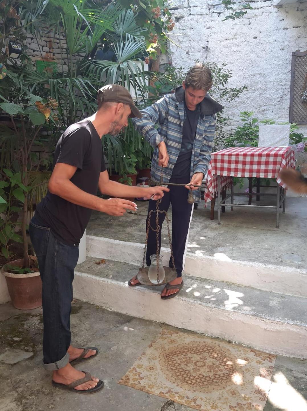 Vrenjo Guesthouse Gjirokastër Eksteriør bilde
